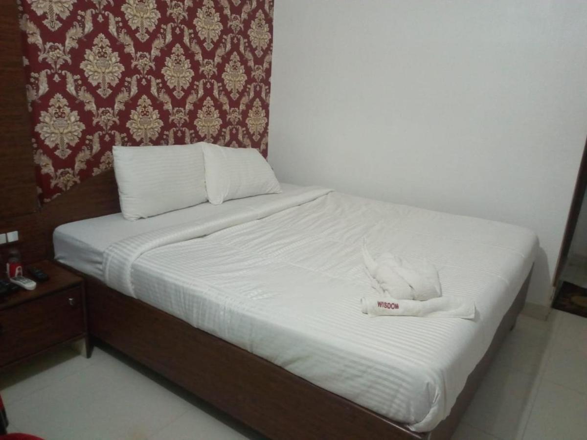 Hotel Wisdom Celebration Motihari Екстер'єр фото